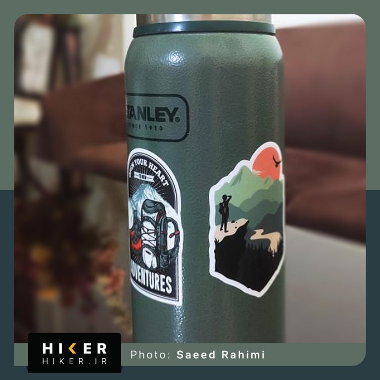 استیکر هایکر روی فلاسک