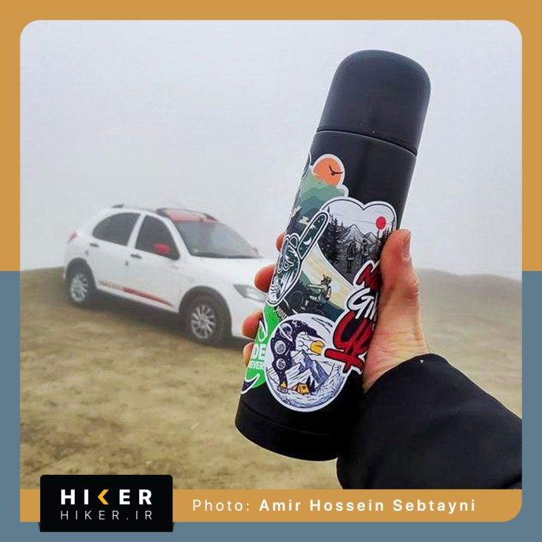 استیکر هایکر روی فلاسک