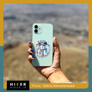 استیکر هایکر روی موبایل