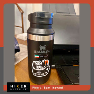 استیکر هایکر روی فلاسک