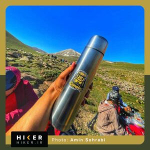 استیکر هایکر روی فلاسک