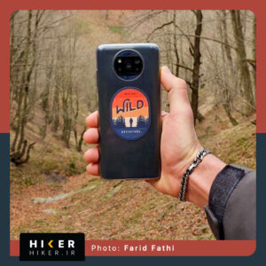 استیکر هایکر روی موبایل