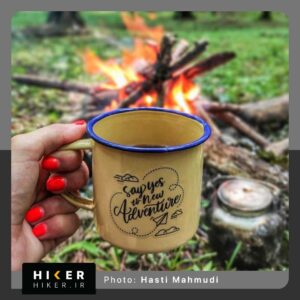 استیکر شفاف هایکر روی لیوان