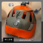 استیکر مارمولک روی کلاه سنگنوردی