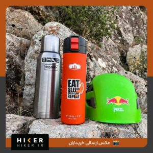 استیکر سنگنوردی هایکر روی فلاسک و کلاه سنگنوردی