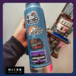 استیکر برند پاتاگونیا روی فلاسک استنلی