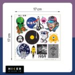 مجموعه‌ای از استیکرهای فانتزی با موضوع فضا و علمی‌تخیلی شامل طرح‌های لوگوی ناسا، فضانورد، آلبرت انیشتین، موجودات فضایی (آدم‌فضایی)، شاتل فضایی و صفحه گرامافون طرح منظومه شمسی سایز ۱۷ در ۱۷ سانتیمتر