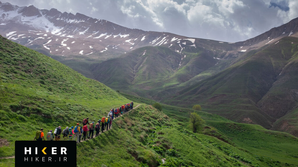 نمای قله پاشوره در لاریجان مازندران و مسیر صعود از دشت آزو